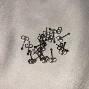 Free with Bundle of $20 or more Stud Earrings